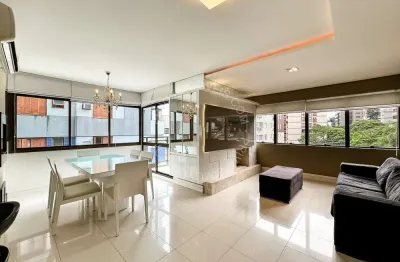 Apartamento com 2 quartos para alugar na Rua Casemiro de Abreu, 908, Rio Branco, Porto Alegre por R$ 5.200