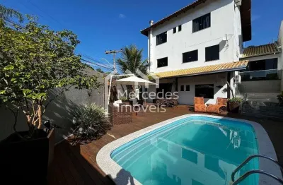 Casa com 3 suítes + 1 dormitório à venda, 350 m² - Ariribá - Balneário Camboriú/SC