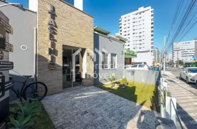 Sala comercial com 10 salas para alugar na Rua João Bauer, 335, Centro, Itajaí