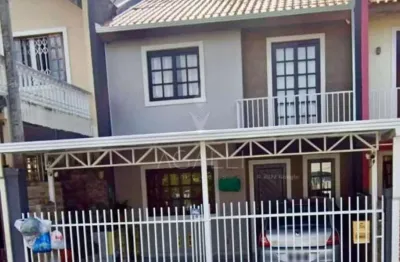 Casa com 3 quartos à venda na Rua Júlio Zandoná, 1066, Alto Boqueirão, Curitiba por R$ 570.000