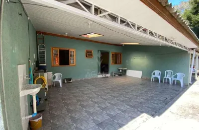 Casa com 3 quartos à venda no Pinheirinho, Curitiba 