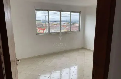 Apartamento com 2 quartos localizado na região central de fazenda rio grande
