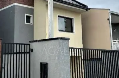 Casa com 3 quartos à venda na Rua Madre Leopoldina de Santa Tereza, 111, Xaxim, Curitiba por R$ 650.000