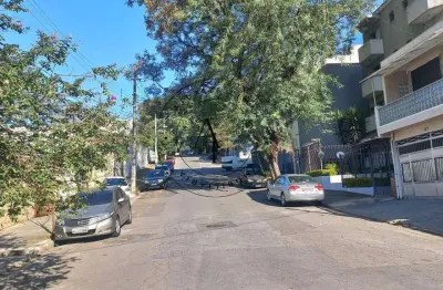Casa Térrea para venda com 300 metros quadrados com 3 quartos em Taboão - São Bernardo do Campo - SP