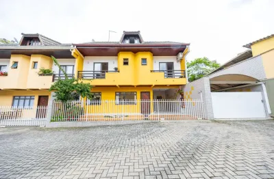 Sobrado em condomínio  santo inácio com 3 vagas e espaço gourmet