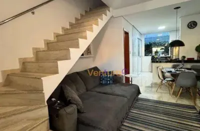 Casa duplex com suíte e varanda – acabamento impecável em excelente localização!