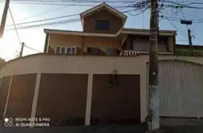 Sobrado com 3 dormitórios à venda, 168 m² por R$ 480.000,00 - Vila Domingues - Votorantim/SP