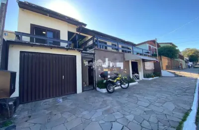 Casa com 3 quartos à venda no Rio Branco, Caxias do Sul 