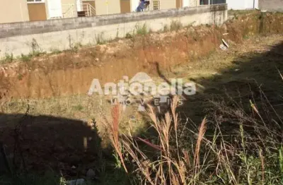 Terreno à venda no Charqueadas, Caxias do Sul 