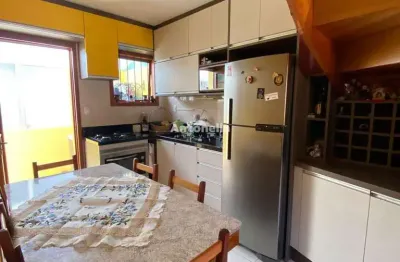 Casa com 2 quartos à venda na Rua Marcolino Biondo, 44, São Luiz, Caxias do Sul