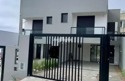 Sobrado em fase final de construção no bairro colina sorriso