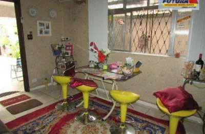 Sobrado com 3 dormitórios à venda, 141 m² por r$ 460.000,00 - vila cascatinha - são vicente/sp
