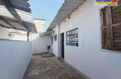 Casa com 1 dormitório para alugar por r$ 1.400,00/mês - parque bitaru - são vicente/sp