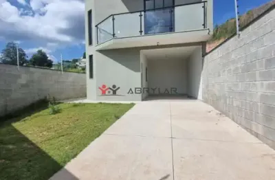 Sobrado à venda em jundiaí, jardim caçula, com 3 quartos, com 135 m²