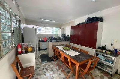 Sobrado à venda em jundiaí, anhangabaú, com 4 quartos, com 250 m²