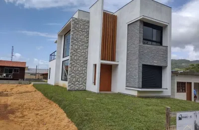 Sobrado padrão para venda em praia do siriú garopaba-sc