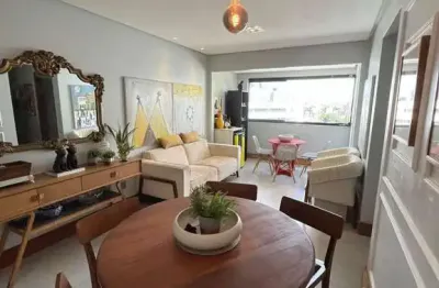 Oportunidade! apartamento 79m², split, 3/4, móveis planejados, porcelanato, 1 suíte, decorado, dependência, área de serviço por apenas: r$610.000,00!