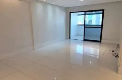 Arpoador 105m², varanda, andar alto, 3/4, suíte, cozinha, sala, nascente, climatizado, fino acabamento, área de serviço, dependência. agende já!