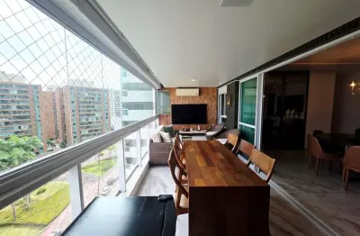 Alphaville i, 141m², climatizado, 3 suítes, gabinete, varanda gourmet, sala, cozinha, fino acabamento, decorado, 2 vagas. agende sua visita!