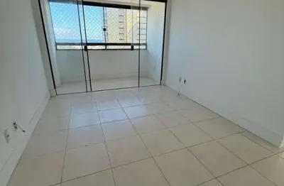 Imbuí 50m², varanda, 2/4, vista mar, sala, cozinha, andar alto, área de serviço, 1 vaga de garagem. agende sua visita!