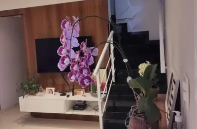 Casa em condomínio mobiliada para venda em mogi das cruzes, vila lavínia, 2 dormitórios, 2 suítes, 3 banheiros, 1 vaga