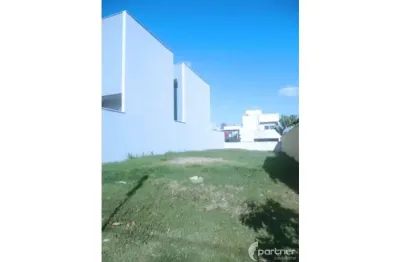 Terreno em condomínio fechado à venda no Pompéia, Piracicaba 