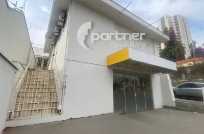 Casa comercial com loja na parte térrea frontal e residência acima