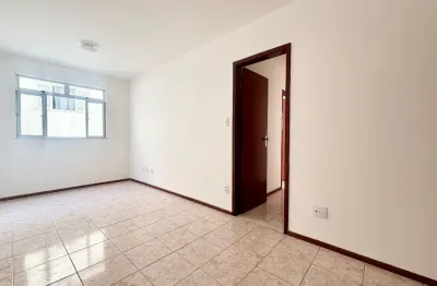 Apartamento de 2 quartos com 68 m² à venda por r$ 250.000  no centro de juiz de fora