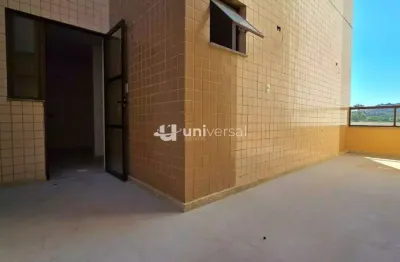 Apartamento de 2 quartos com área externa no morro da glória