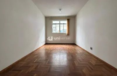 Apartamento espaçoso de 2 quartos no são mateus por r$200.000