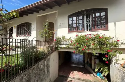 Casa para venda em curitiba, tingui, 3 dormitórios, 1 suíte, 2 banheiros, 3 vagas