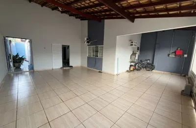 Casa no cpa-3,  setor 05 - terminal rodoviario, supermecado iguaçu