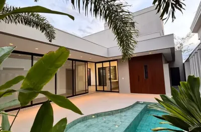 Casa em condomínio fechado com 3 quartos à venda no Despraiado, Cuiabá 