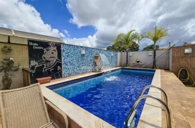 Casa com 4 quartos à venda na Rua Ubá, 270, Itaí, Divinópolis