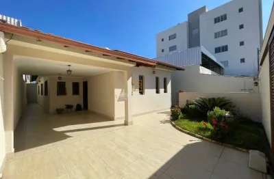 Casa com 4 quartos à venda na Rua Peru, 120, Santa Rosa, Divinópolis