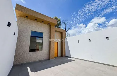 Casa com 3 quartos à venda na Rua Wanyr Notini Pereira, 395, Chanadour, Divinópolis