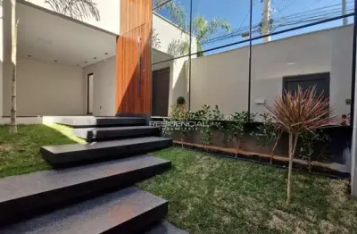 Casa com 3 quartos à venda na Rua Lázara Silva, 140, Belvedere, Divinópolis