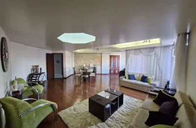 Apartamento com 4 quartos à venda na Rua Mato Grosso, 641, Centro, Divinópolis