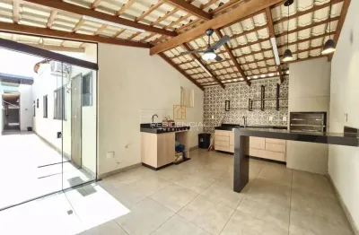 Casa com 3 quartos à venda na Avenida Vênus, 446, Vila Romana, Divinópolis