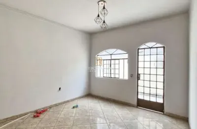 Casa com 3 quartos à venda na Rua Colômbia, 150, Nações, Divinópolis