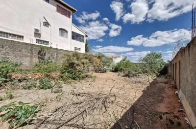 Lote a venda bairro cidade jardim com area 360m² (12x30) totalmente plano