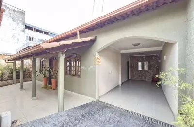 Casa a venda no b. lp pereira 03 quartos 01 suite, sala, area gourmet, 02 vagas