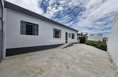 Casa a venda no bairro vale do sol 02 quartos, sala, cozinha, quintal amplo