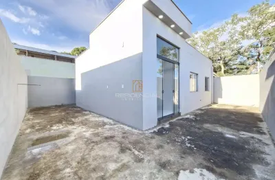 Casa a venda no bairro realengo c/ 03 quartos 01 suite, sala, cozinha e quintal