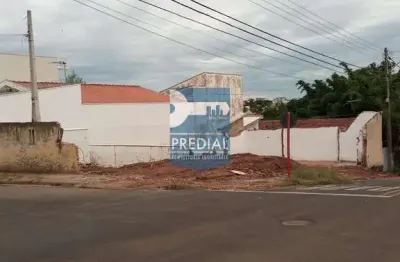 Terreno à venda na Rua Conde do Pinhal, Vila Nery, São Carlos
