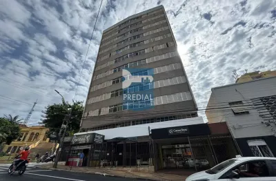 Apartamento com 3 quartos para alugar no Centro, São Carlos 