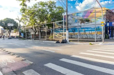 Prédio com 3 salas para alugar em Santana, São Paulo 