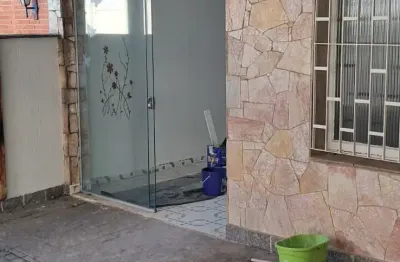 Sobrado à venda em santana – zona norte    rua brás da costa rubian, 104  excelente oportunidade para morar com conforto e espaço em uma das melhores regiões da zona norte!  detalhes do imóvel:    sob