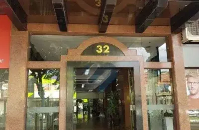 Sala comercial para alugar na Avenida Higienópolis, 32, Centro, Londrina