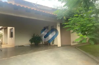 Casa com 3 quartos à venda na Rua Miguel Cassione, 422, Jardin São Francisco, Ibiporã